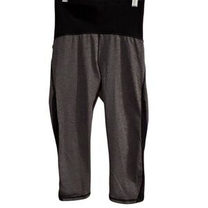 Lululemon‎ Women's Train Times Crop Joggers Size 4 Heathered Black Activewear